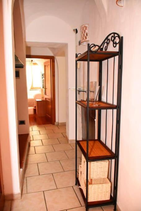 Casa Vacanze E Brevi Periodi Alla Porta Etrusca La Panchina Al Sole โวลแตร์รา ภายนอก รูปภาพ