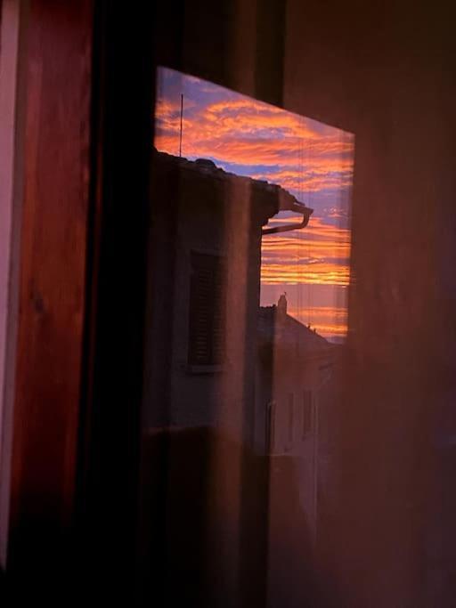 Casa Vacanze E Brevi Periodi Alla Porta Etrusca La Panchina Al Sole โวลแตร์รา ภายนอก รูปภาพ